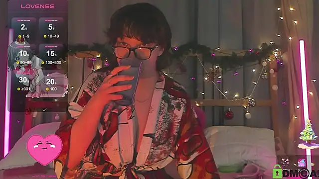 dreamgirllovee online show from January 3, 2025, 1:38 am