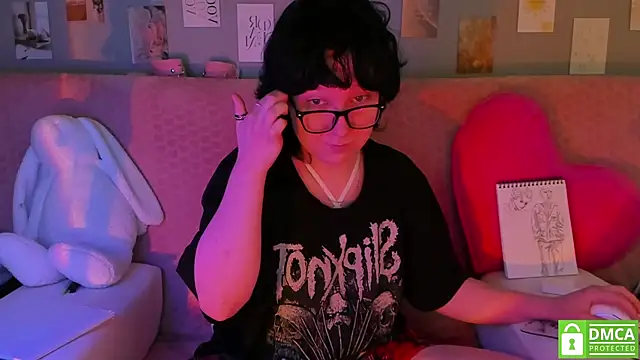 dreamgirllovee online show from March 15, 2025, 6:36 am