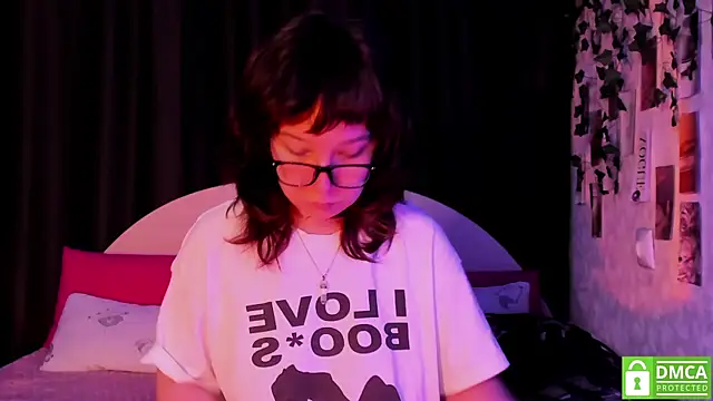 dreamgirllovee online show from September 30, 2025, 2:16 am