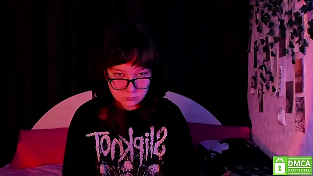 dreamgirllovee online show from November 13, 2025, 10:30 pm