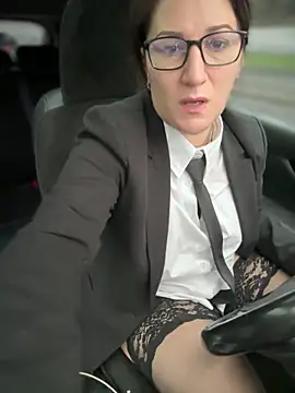 ZhenjaPoledance online show from November 18, 2025, 6:18 am