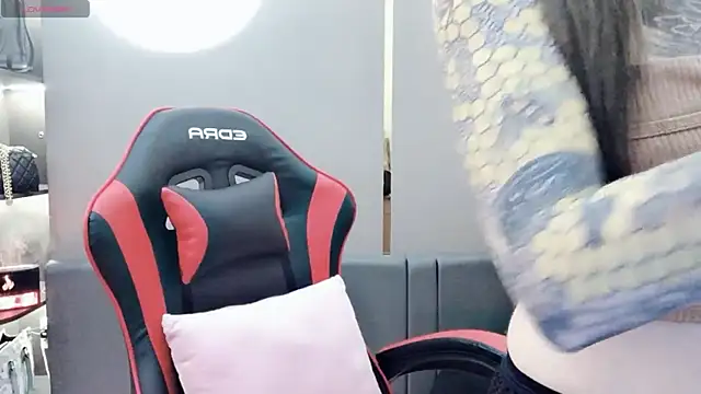 Snapshot of witch-39 chatting on December 14, 2024, 6:56 am witch-39 online show from December 14, 2024, 6:56 am