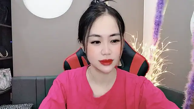 Snapshot of witch-39 chatting on January 4, 2025, 12:59 am witch-39 online show from January 4, 2025, 12:59 am