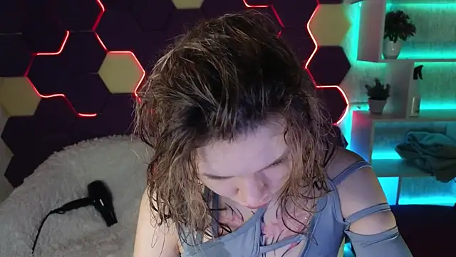 LitaBrom online show from January 6, 2025, 1:09 am