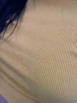 Pinkhotbaby online show from November 6, 2025, 5:14 pm