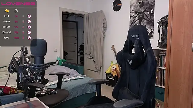 stellablondy online show from September 16, 2025, 2:51 pm