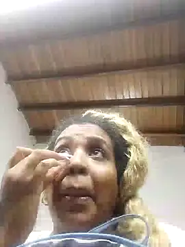 ELLA KELLY online show from November 27, 2025, 11:23 am