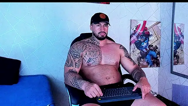 Snapshot of Cristian_Walker chatting on November 11, 2025, 1:55 pm Cristian Walker online show from November 11, 2025, 1:55 pm