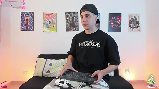 jonathanjoestar  online show from December 21, 2025, 11:50 am