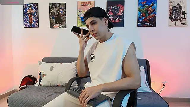 jonathanjoestar  online show from April 12, 2026, 8:14 pm