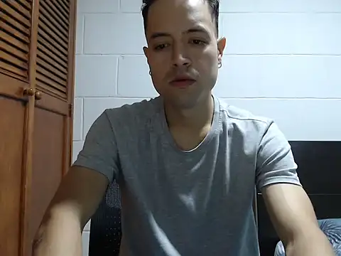 dimitriquiet05 online show from February 24, 2026, 8:34 am