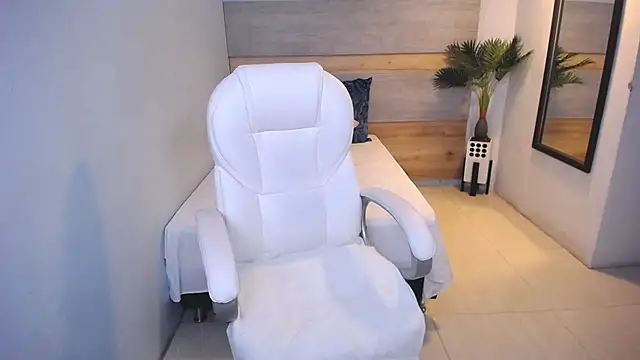 Violetta rainbow online show from December 13, 2024, 4:00 am