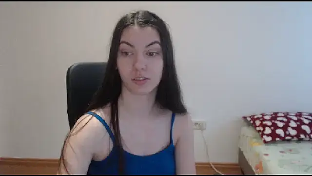 CuteJollie4U online show from January 1, 2025, 11:16 am