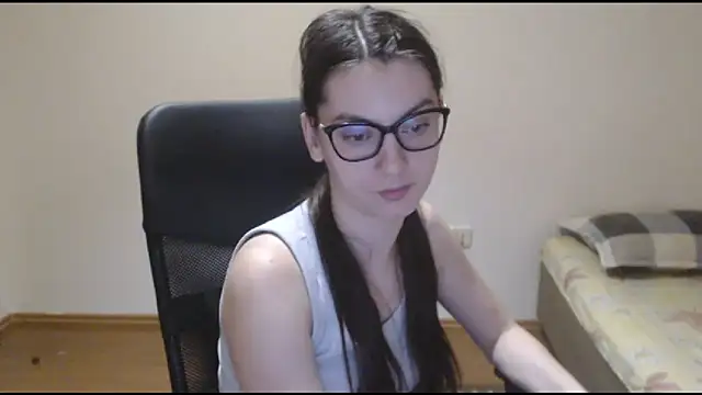 CuteJollie4U online show from March 7, 2025, 12:48 am