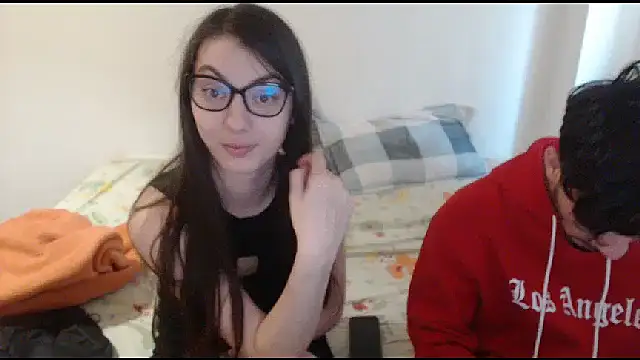 CuteJollie4U online show from November 4, 2025, 7:51 am