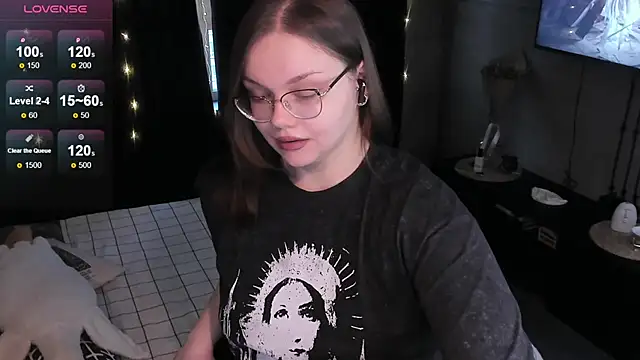 EvaBae online show from December 2, 2024, 9:13 am