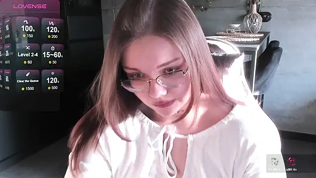 EvaBae online show from January 21, 2025, 11:03 am