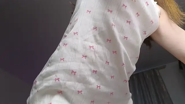  eva queen online show from October 2, 2025, 2:57 pm