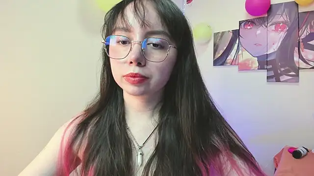Snapshot of Julieta_cott chatting on March 6, 2026, 9:50 am Julieta cott online show from March 6, 2026, 9:50 am