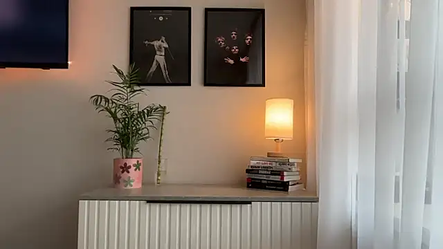 MiroslavaLime online show from March 22, 2026, 5:33 am