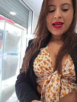 GatitaXD27 online show from November 15, 2025, 9:50 am