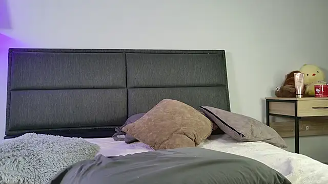 lady ni  online show from January 5, 2026, 5:27 pm