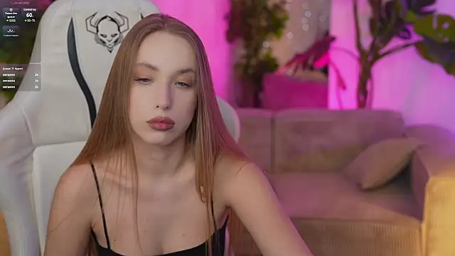 Linda054 online show from February 7, 2025, 7:49 pm