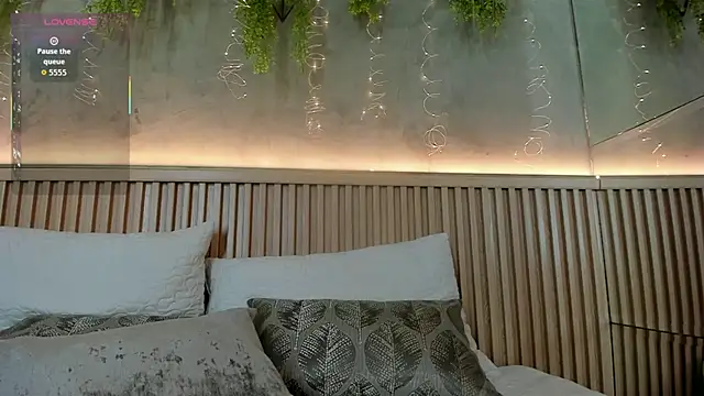 Lana Lann online show from January 10, 2026, 1:13 pm