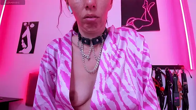 Snapshot of Little_Naughtty chatting on March 1, 2025, 2:23 pm Little Naughtty online show from March 1, 2025, 2:23 pm