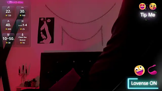 Snapshot of Little_Naughtty chatting on September 14, 2025, 2:05 pm Little Naughtty online show from September 14, 2025, 2:05 pm