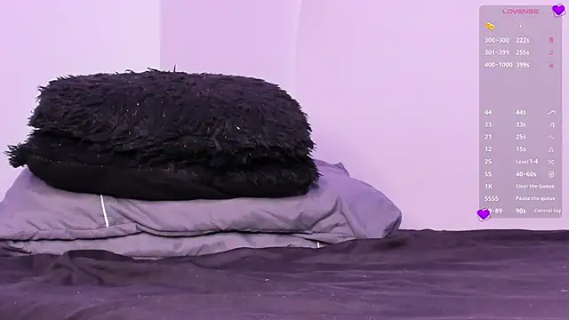 samanthaevanss1 online show from March 13, 2025, 8:04 am