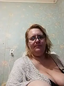 Forest-Lady online show from November 27, 2025, 11:45 am