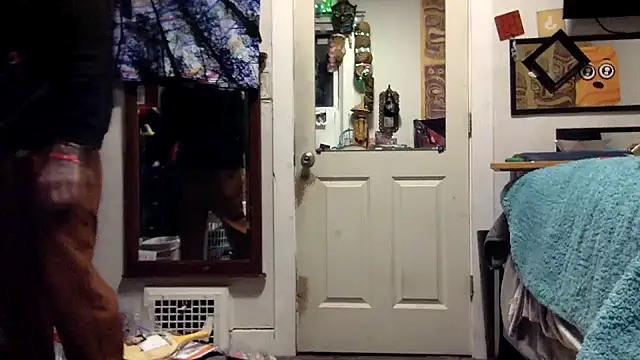 Snapshot of Robriguezxxx chatting on December 30, 2024, 9:27 am Robriguezxxx online show from December 30, 2024, 9:27 am