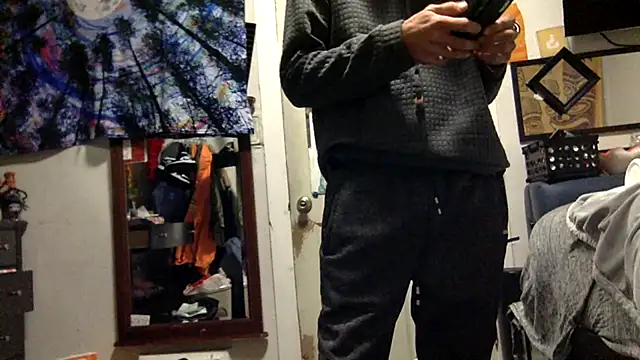 Snapshot of Robriguezxxx chatting on January 2, 2025, 4:41 am Robriguezxxx online show from January 2, 2025, 4:41 am