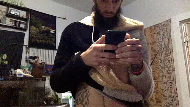 Snapshot of Robriguezxxx chatting on January 6, 2025, 7:09 am Robriguezxxx online show from January 6, 2025, 7:09 am