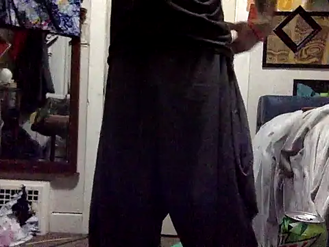 Snapshot of Robriguezxxx chatting on January 11, 2025, 6:24 am Robriguezxxx online show from January 11, 2025, 6:24 am