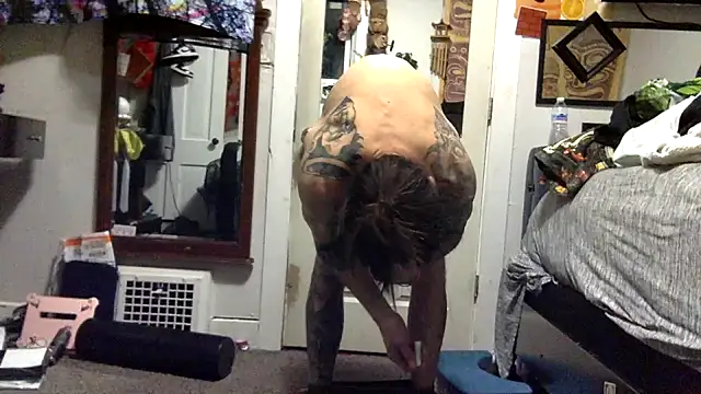 Snapshot of Robriguezxxx chatting on January 15, 2025, 10:17 am Robriguezxxx online show from January 15, 2025, 10:17 am