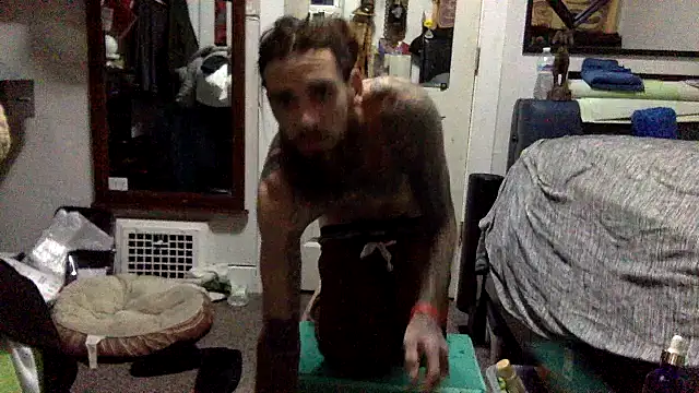 Snapshot of Robriguezxxx chatting on January 20, 2025, 12:39 pm Robriguezxxx online show from January 20, 2025, 12:39 pm