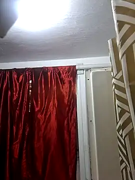 Snapshot of Robriguezxxx chatting on January 26, 2025, 8:25 am Robriguezxxx online show from January 26, 2025, 8:25 am