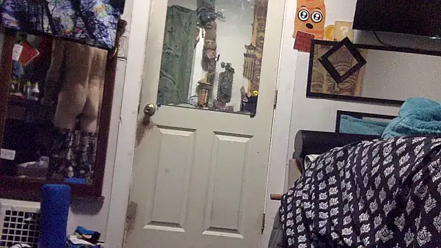 Snapshot of Robriguezxxx chatting on February 4, 2025, 7:07 am Robriguezxxx online show from February 4, 2025, 7:07 am