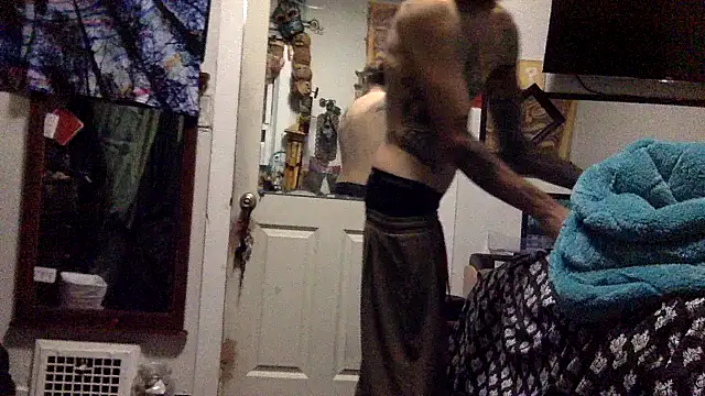 Snapshot of Robriguezxxx chatting on February 6, 2025, 3:48 am Robriguezxxx online show from February 6, 2025, 3:48 am