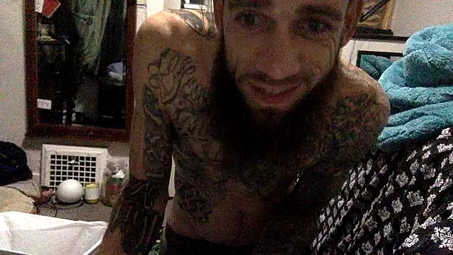 Snapshot of Robriguezxxx chatting on February 6, 2025, 6:51 am Robriguezxxx online show from February 6, 2025, 6:51 am