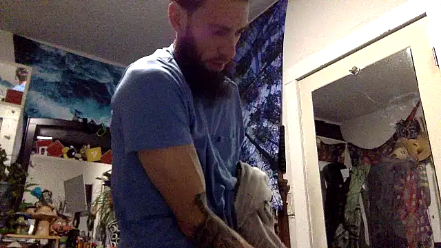 Snapshot of Robriguezxxx chatting on February 8, 2025, 2:47 am Robriguezxxx online show from February 8, 2025, 2:47 am