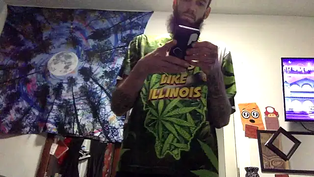 Snapshot of Robriguezxxx chatting on February 18, 2025, 7:10 am Robriguezxxx online show from February 18, 2025, 7:10 am