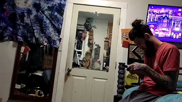 Snapshot of Robriguezxxx chatting on February 21, 2025, 7:01 am Robriguezxxx online show from February 21, 2025, 7:01 am