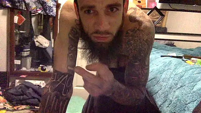 Snapshot of Robriguezxxx chatting on March 7, 2025, 10:45 am Robriguezxxx online show from March 7, 2025, 10:45 am