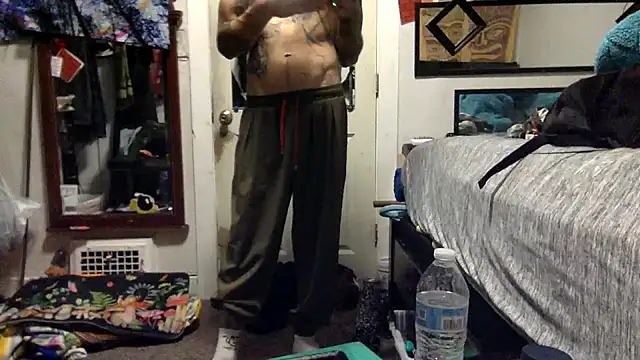 Snapshot of Robriguezxxx chatting on March 11, 2025, 3:26 am Robriguezxxx online show from March 11, 2025, 3:26 am