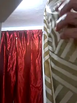 Snapshot of Robriguezxxx chatting on March 12, 2025, 6:51 am Robriguezxxx online show from March 12, 2025, 6:51 am