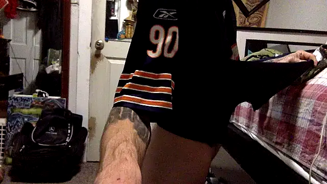 Snapshot of Robriguezxxx chatting on March 18, 2025, 1:21 am Robriguezxxx online show from March 18, 2025, 1:21 am