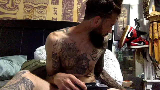 Snapshot of Robriguezxxx chatting on September 9, 2025, 7:08 am Robriguezxxx online show from September 9, 2025, 7:08 am